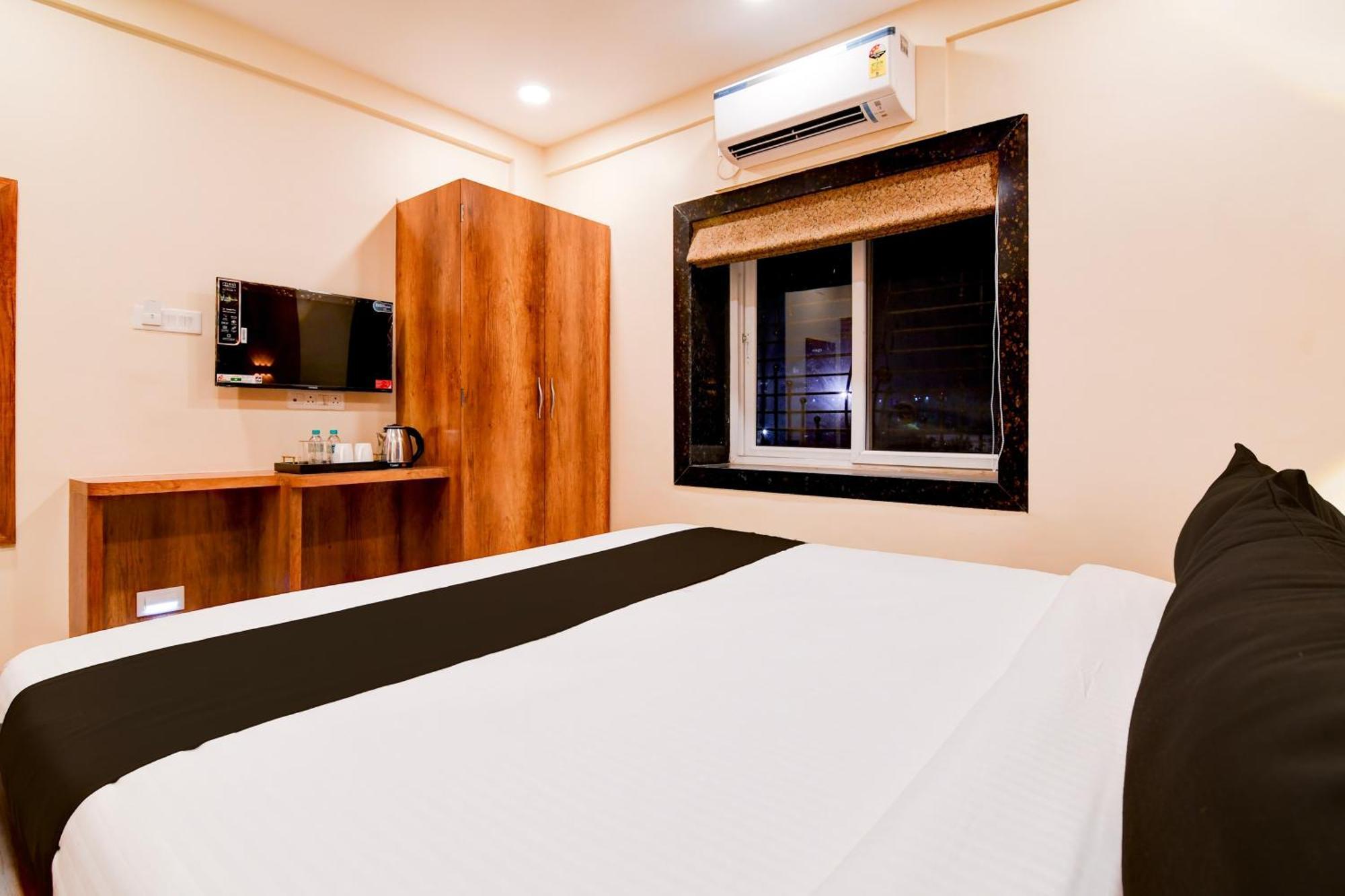 Hotel O 82938 Grand Kolkata